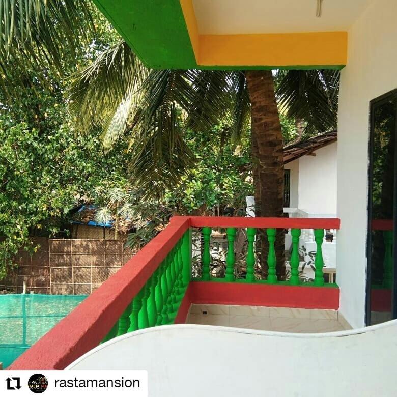 Rasta Mansion Beach Hostel And Rooms Арамболь Экстерьер фото