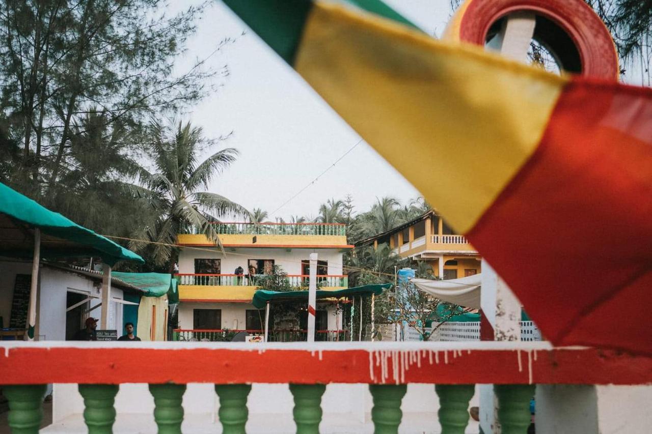 Rasta Mansion Beach Hostel And Rooms Арамболь Экстерьер фото